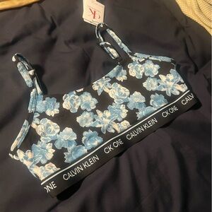NWT black and blue rose print Calvin Klein unlined bralette size medium